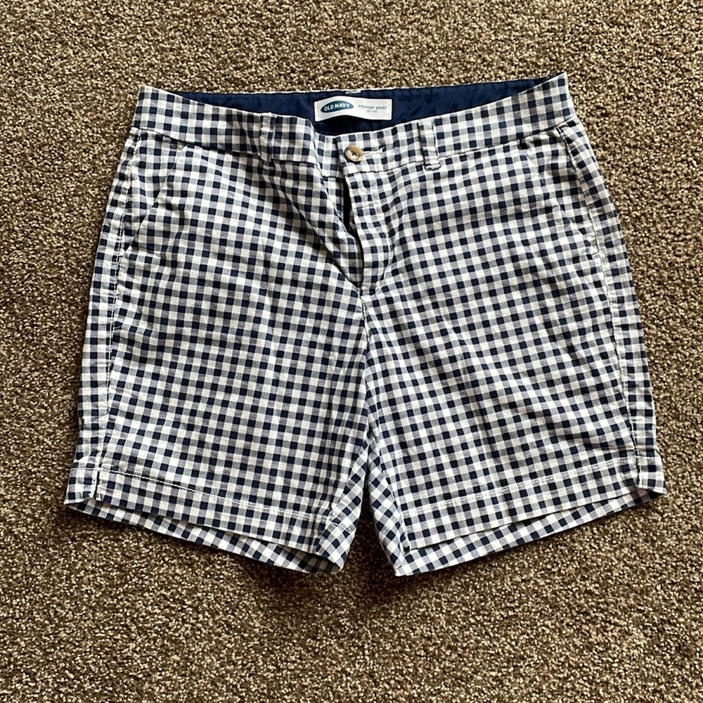 Old Navy White & Navy Shorts